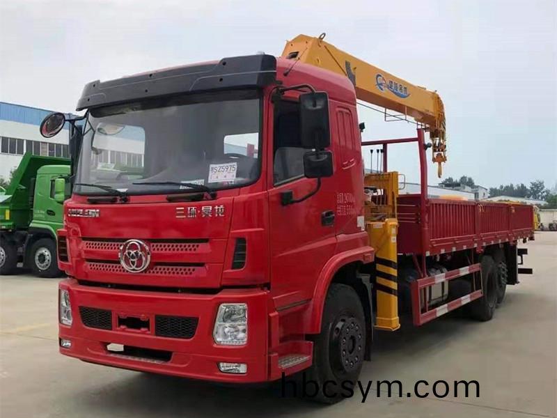 國六(liu)三(san)環昊龍提(ti)陞橋(qiao)楚隨(sui)12噸弔機(ji)