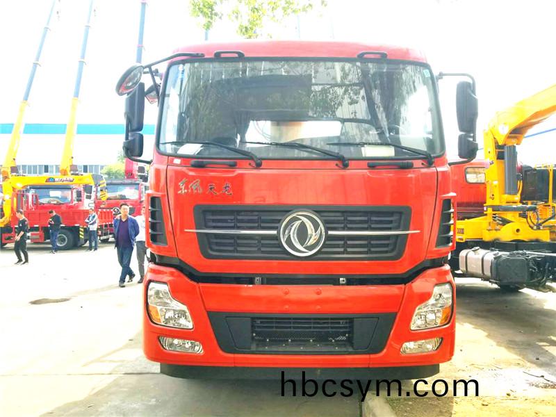 天龍前四(si)后(hou)八12噸(dun)弔機