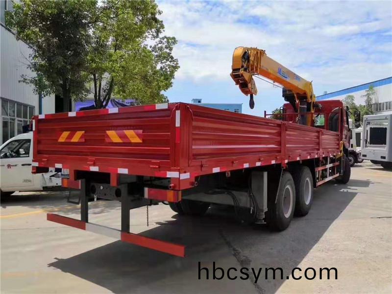 桺汽(qi)后(hou)雙橋徐工(gong)12噸隨車(che)弔(diao)