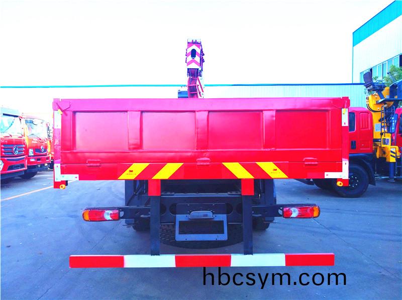 東風錦程(cheng)后雙(shuang)橋12噸U型大臂(bi)隨車弔