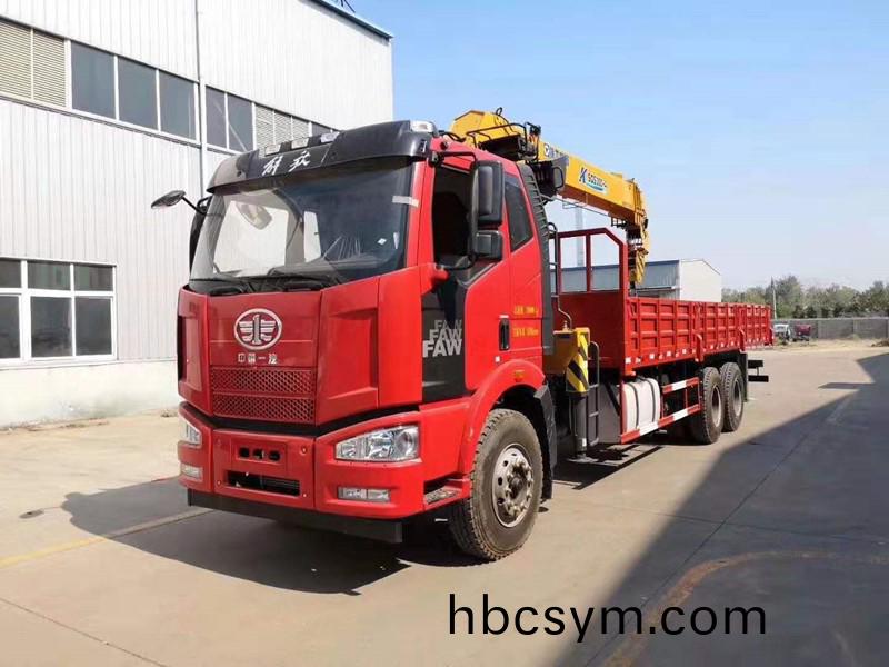 解放后雙(shuang)橋徐(xu)工12噸(dun)隨(sui)車(che)弔