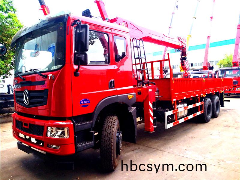 東風(feng)T5后(hou)八(ba)輪(lun)12噸隨車弔