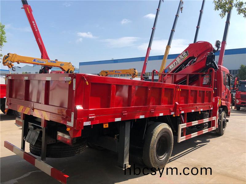 東風專底(di)單橋折(zhe)臂(bi)12噸隨車(che)弔(diao)