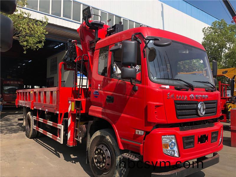 東(dong)風專底(di)單(dan)橋(qiao)折臂12噸(dun)隨(sui)車(che)弔